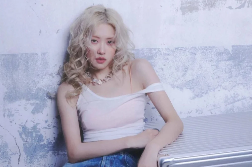 Розэ из BLACKPINK заключила контракт с WME